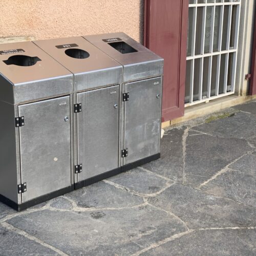 De ultieme duurzaamheid en onbeperkt schakelbaar. Afvalbakken voor het eenvoudig scheiden van afval van hoogwaardig rvs.